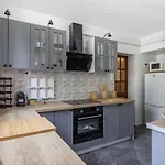 City View 2-Bedroom Apartment On Ptasia Street