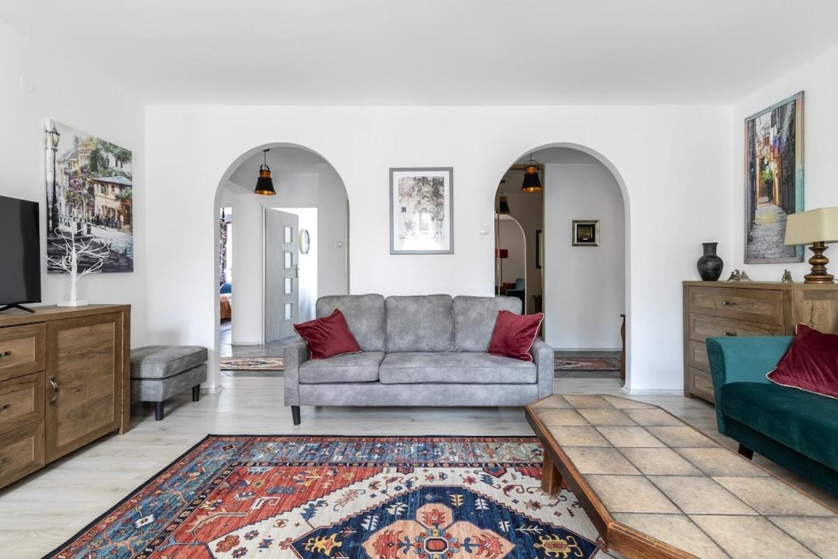 View 2-bedroom On Ptasia Street By Ecru Wwa70 Apartament